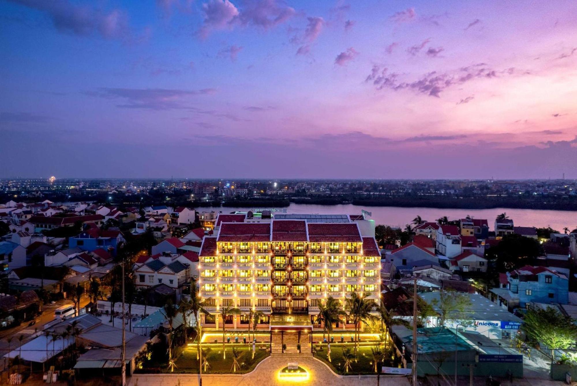 Wyndham Garden Hoi An Cua Dai Beach Hotel Exterior photo