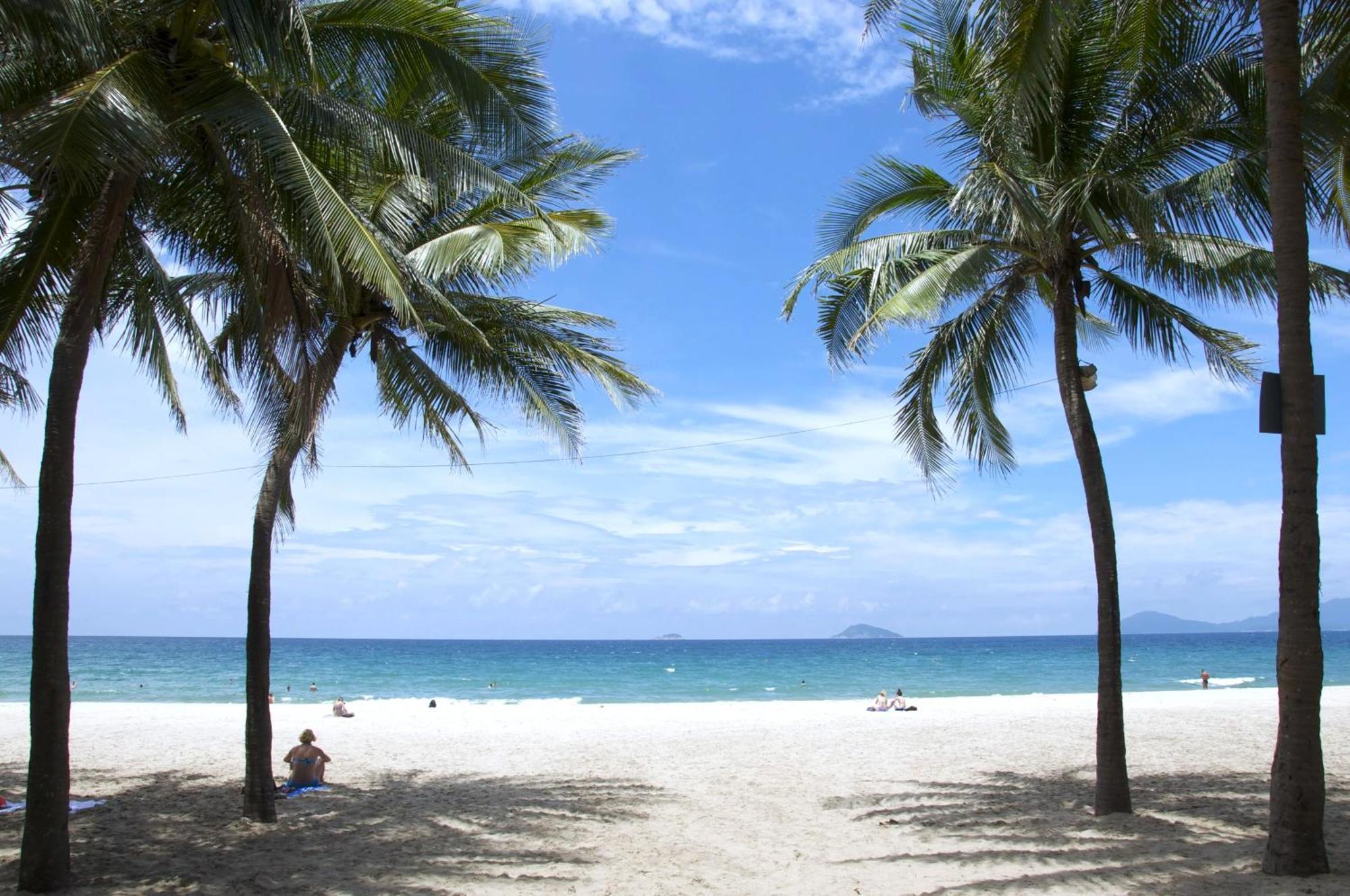 Wyndham Garden Hoi An Cua Dai Beach Hotel Exterior photo